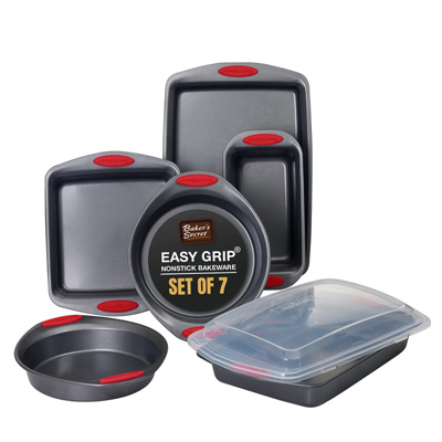 BAKER'S SECRET<sup>&reg;</sup> Bakeware Set of 7 - Set includes – 1pc square pan (12.2”x10”x2″), 1pc loaf pan (12.2”x5.9”x3.1″), 1pc roaster with 1pc lid (16”x10”x2.36″), 1pc cookie sheet (17.3×9.8×1.2″), and 2pc round pans (12.2x10x2″). 0.6mm thick carbon steel.